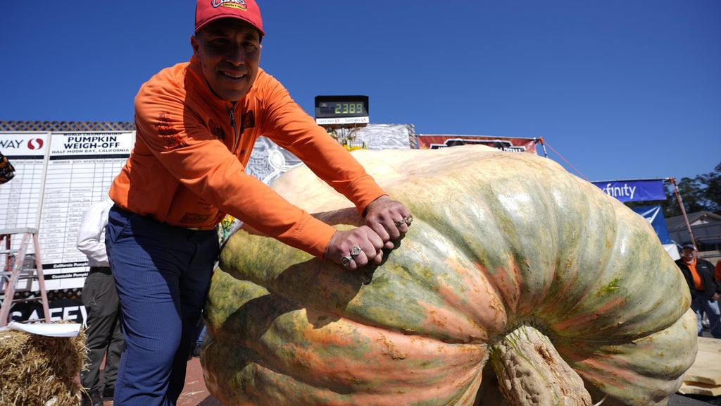 Anoka County pumpkin grower wins California title for 5th time in 7 years — WCCO / CBS Minnesota, Carrollton Arts news