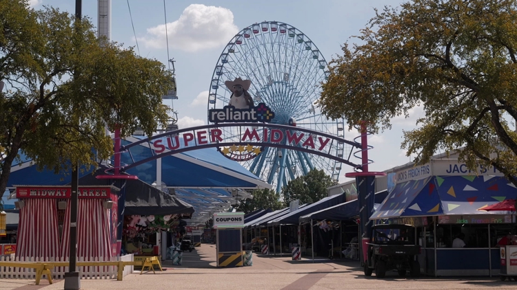 State Fair of Texas stages give local bands a paycheck and new fans — WFAA (Dallas-Fort Worth), Carrollton Community news